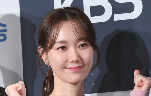 イ・ヨンユ-女優・俳優人気ランキング｜韓国俳優女優タレント図鑑